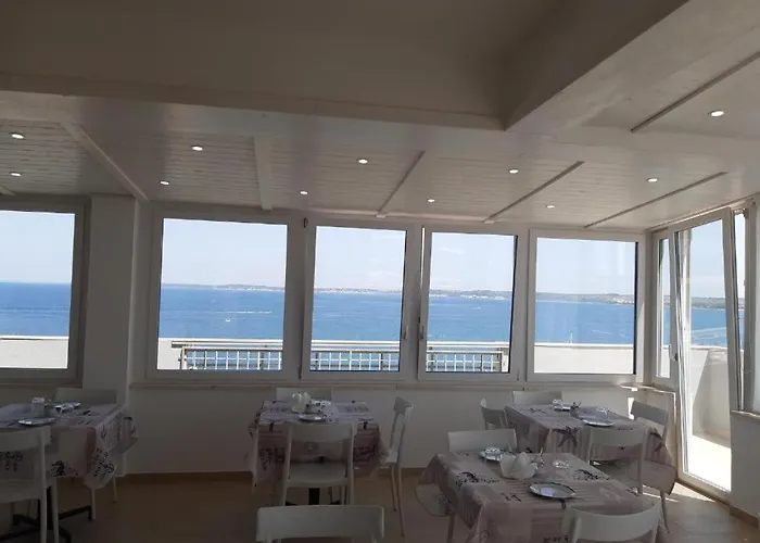 Le Terrazze Sul Mare Centro Oda ve Kahvaltı