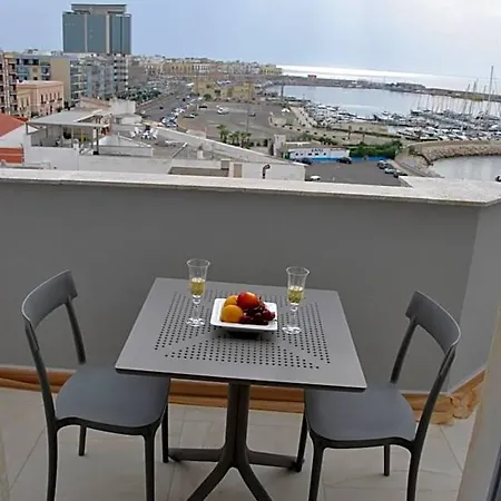 Le Terrazze Sul Mare Centro Bed & Breakfast