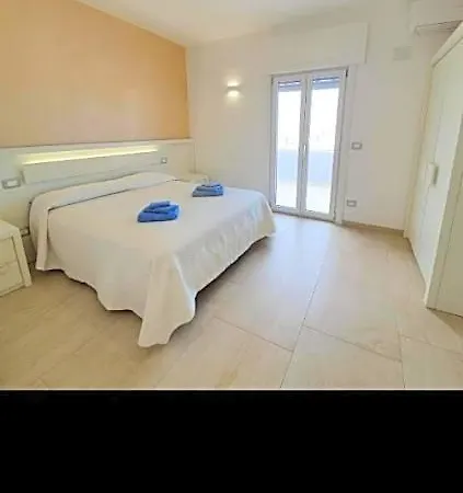 Le Terrazze Sul Mare Centro Bed & Breakfast